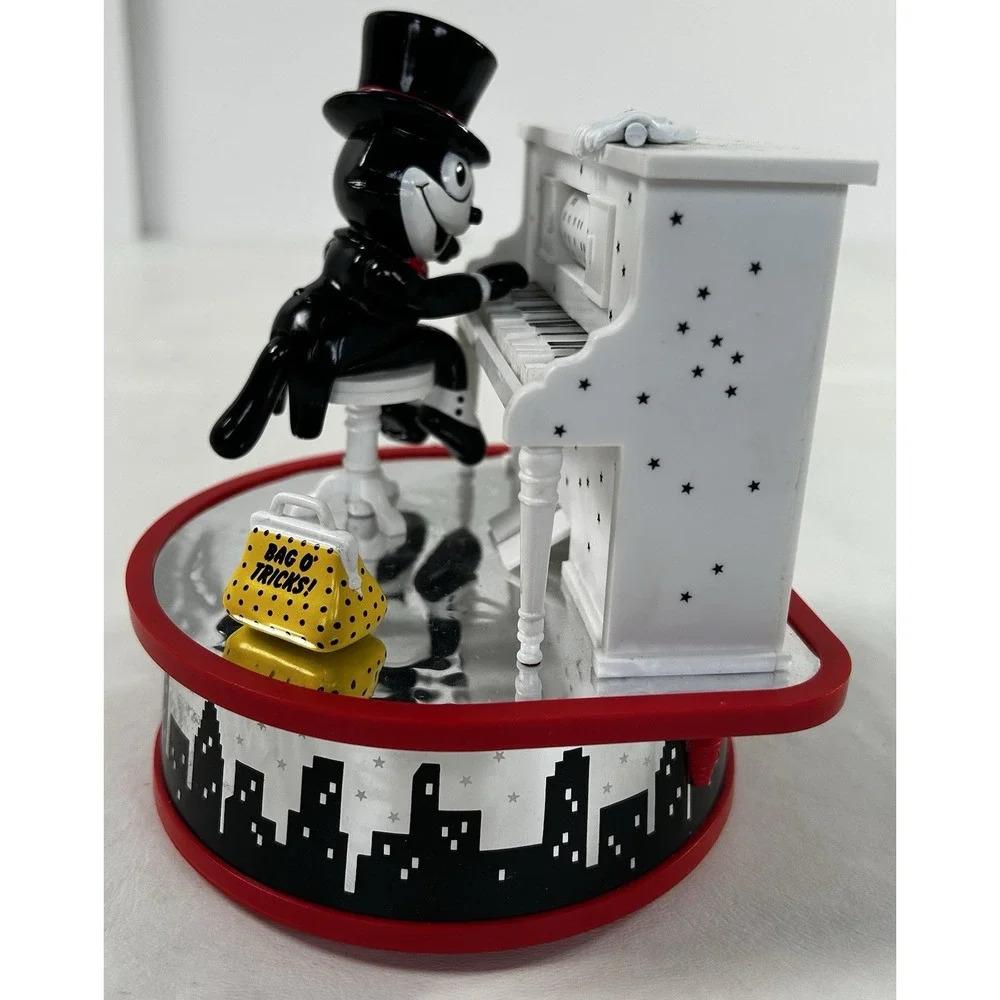 Excellent 1987 Enesco 